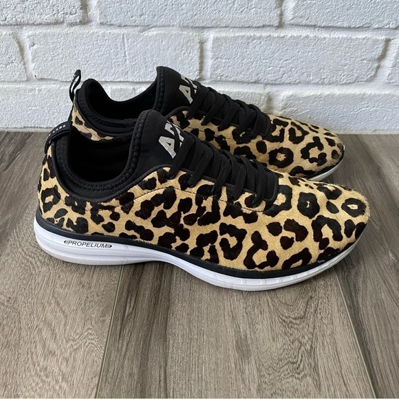 APL TechLoom Phantom Leopard Calf Hair Sneakers Shoes Women’s Size 9 - Picture 1 of 9